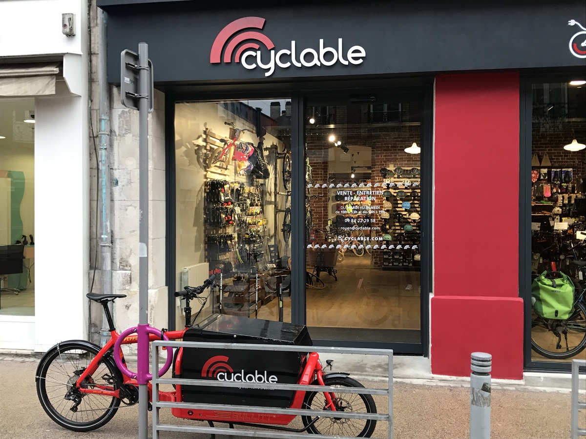 Rénovation complète de façade du magasin Cyclable à Rouen