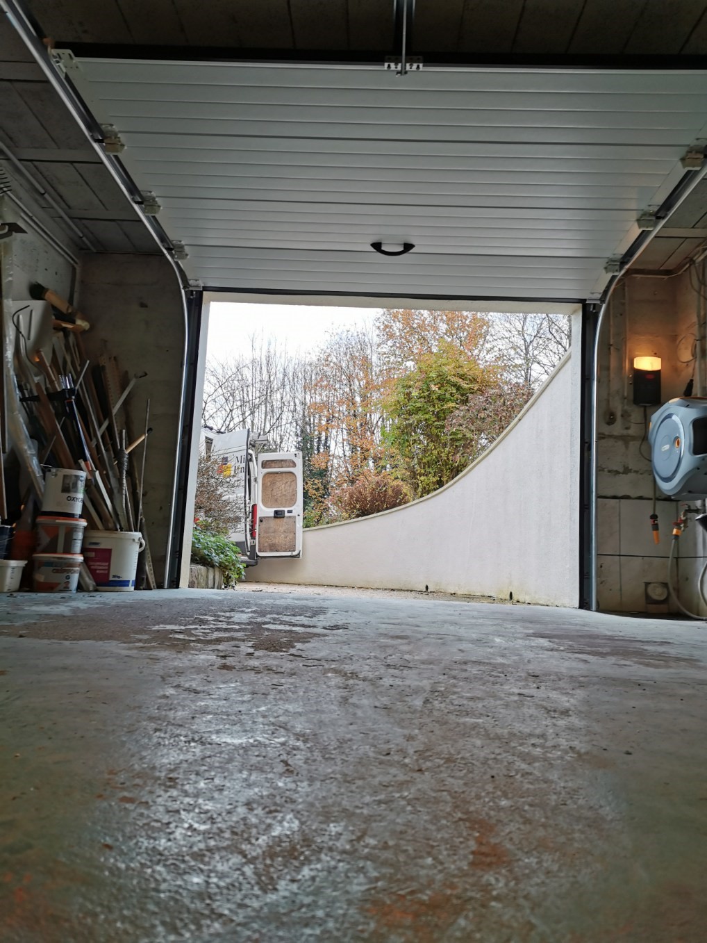 Porte de garage sectionnelle installée près de Rouen